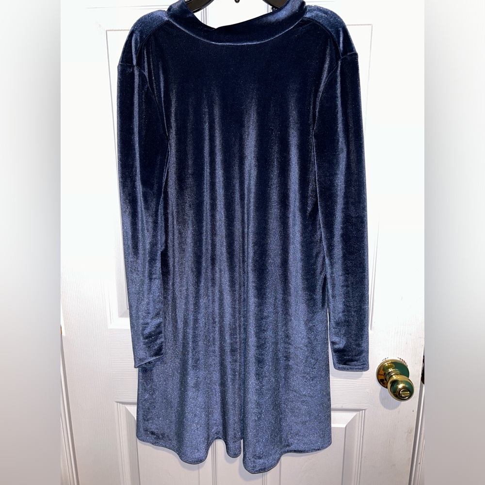 Long sleeve baby blue velvet flowy dress